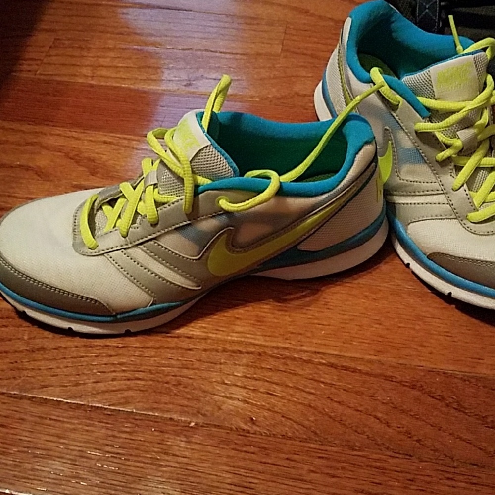 Nike Core TR2